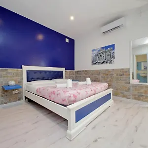 Lucky Domus Appio Roma
